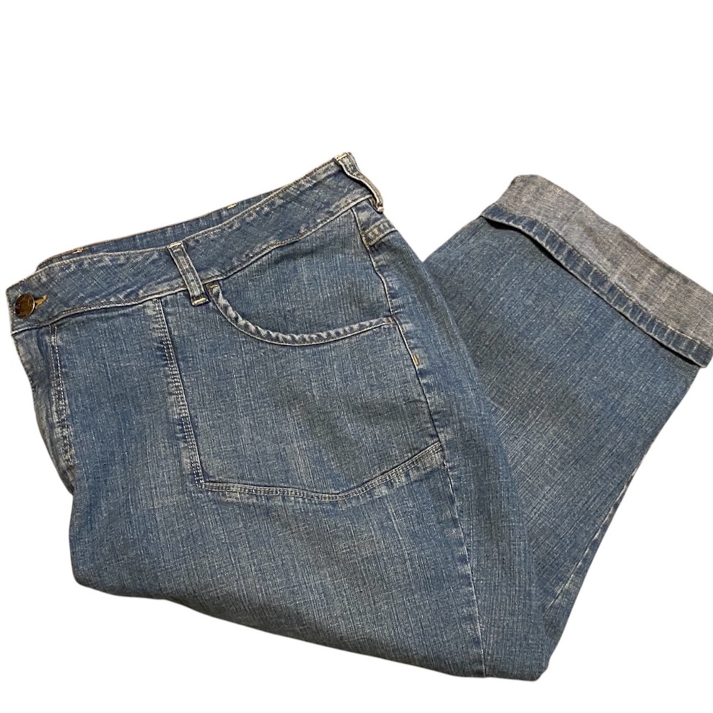 Riders by Lee Light Wash Cuffed Denim Capris 26W